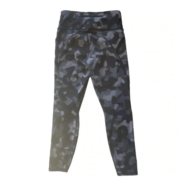 Athleta Lightning Camo 7/8 Supersonic Tight Leggings Pockets Size Small - Picture 3 of 6